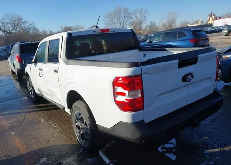 2025 Ford Maverick Xlt z USA, uszkodzony, nr VIN 3FTTW8JAXSRA81061